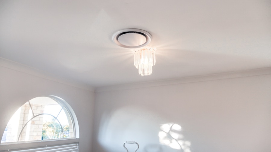 Round ducted ceiling diffuser in a home