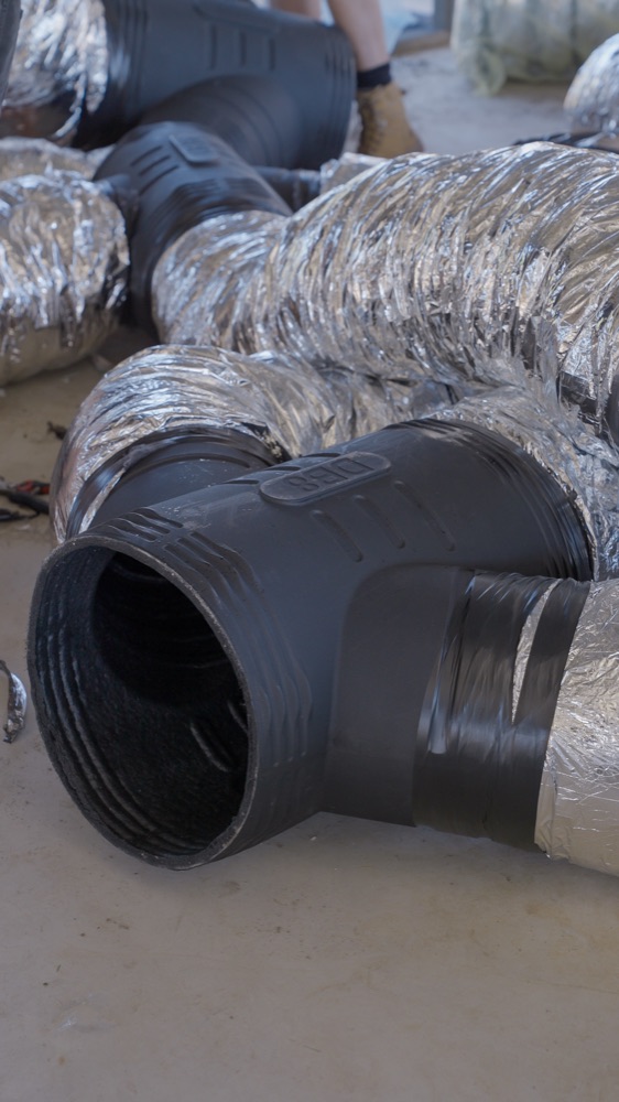 Insulated flexible ductwork ready to install